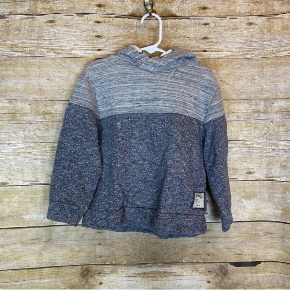 Boys Zara pullover 🛍